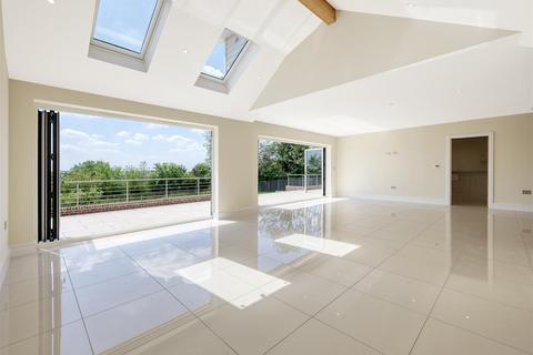 5 bedroom detached house for sale, BRAND NEW HOUSE: Hamlet Hill, Roydon