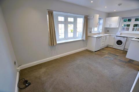 2 bedroom semi-detached house to rent, South Mimms, Hertfordshire