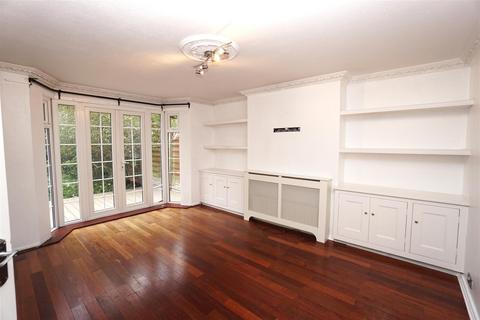 2 bedroom flat for sale, Station Road, New Barnet