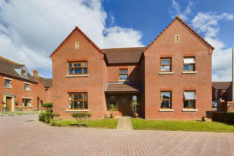 5 bedroom detached house for sale, Sanderling Way, Porthcawl CF36