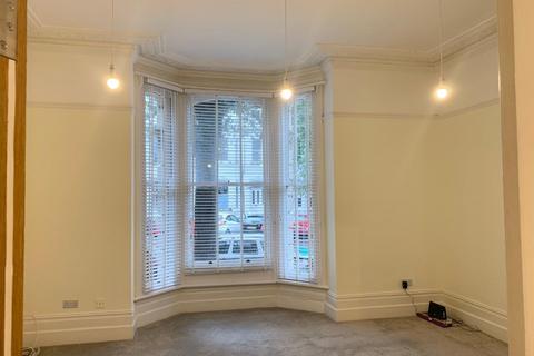 Studio to rent, Tisbury Road, Hove BN3