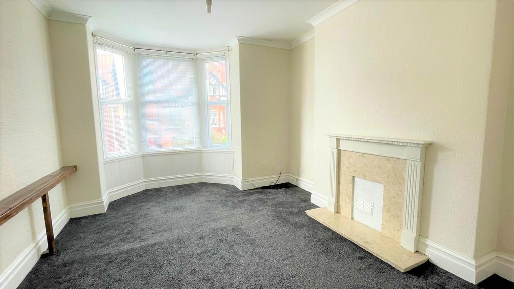 Caroline Road, Llandudno 2 bed flat for sale £109,950