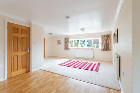 3 bedroom detached bungalow for sale, Dovehouse Lane, Harbury, Leamington Spa