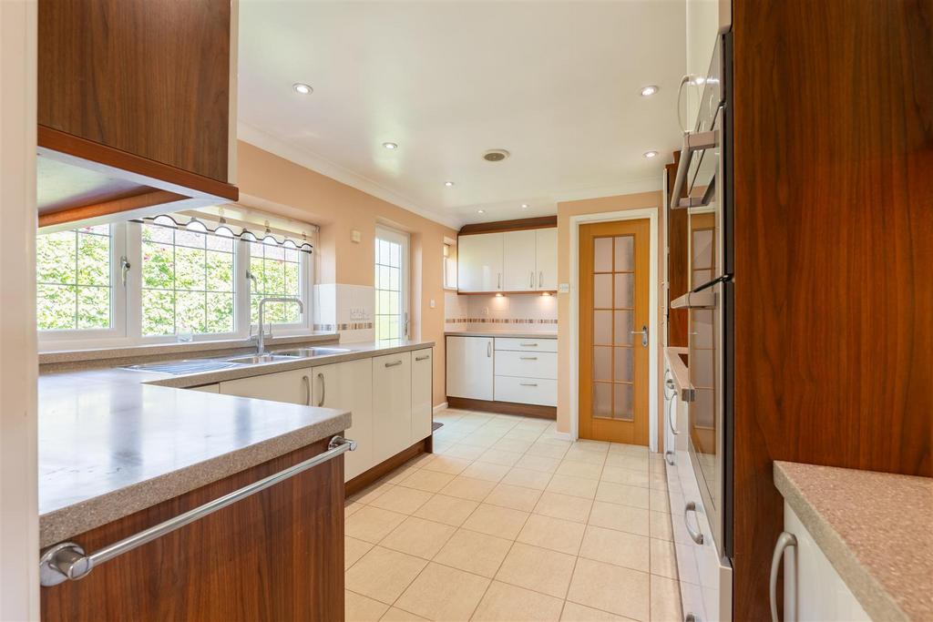 Kitchen-1.jpg