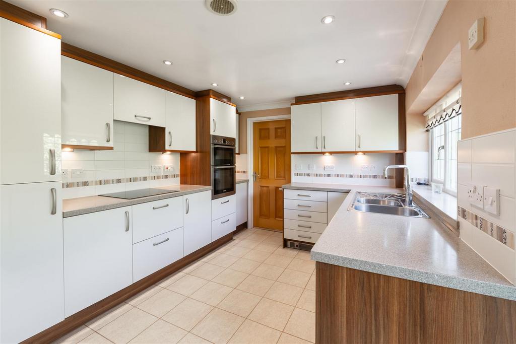 Kitchen-3.jpg