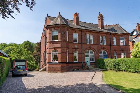 6 bedroom semi-detached house for sale, Normanhurst, Urmston Lane