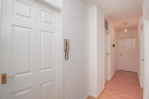 84 Balmore Drive, Hamilton, ML3 8BU