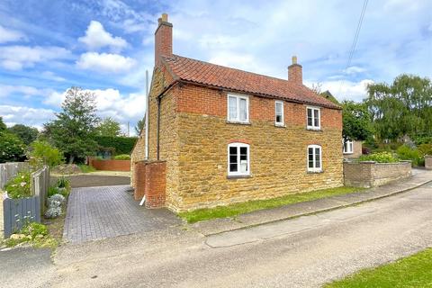 2 bedroom detached house for sale, Belvoir Lane, Woolsthorpe