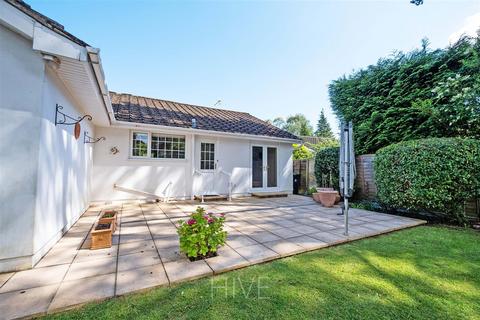 3 bedroom bungalow for sale, Craigwood Drive, Ferndown BH22