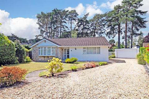 3 bedroom bungalow for sale, Craigwood Drive, Ferndown BH22