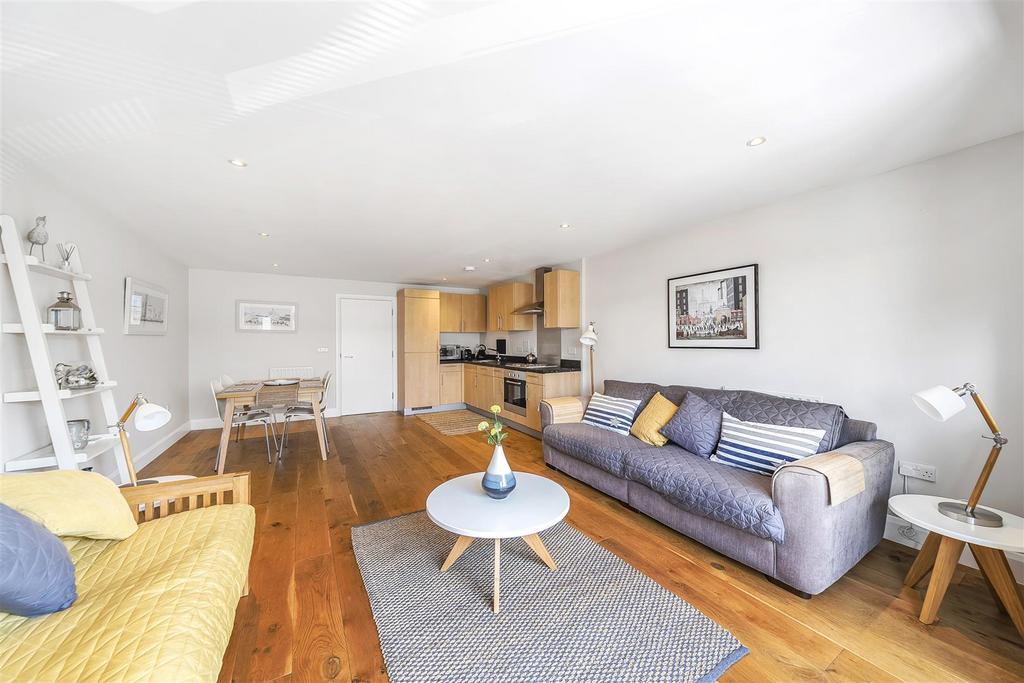5 Cowleaze Road Kingston Upon Thames 1 Bed Flat 1 800 Pcm 415 Pw 5-cowleaze-road-kingston-upon-thames-1-bed-flat-1-800-pcm-415-pw