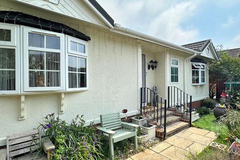 2 bedroom park home for sale, Faversham Road, Whitstable, CT5 4FE