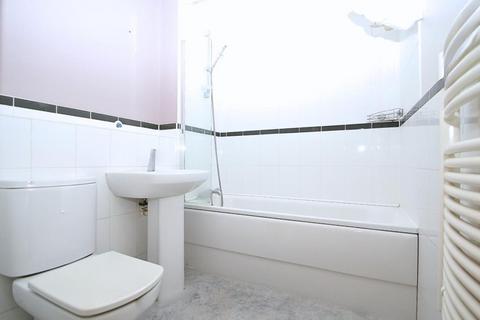 1 bedroom apartment for sale, Metro Apartments, 101 Goldsworth Road Woking, GU21 6LF