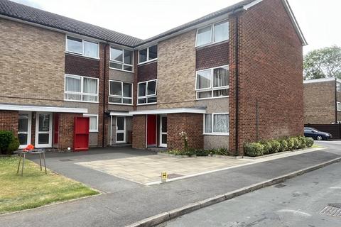 2 bedroom apartment to rent, Upton Dene, Sutton SM2