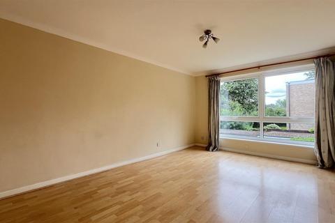 2 bedroom apartment to rent, Upton Dene, Sutton SM2