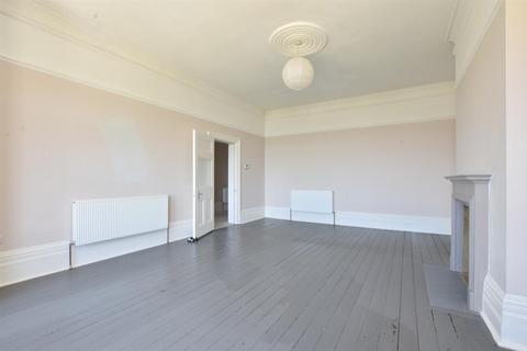 2 bedroom flat to rent, Albany Road, St Leonards-On-Sea TN38