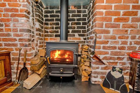 Plough Cottage School Road, Trysull, Wolverhampton, WV5 7HR