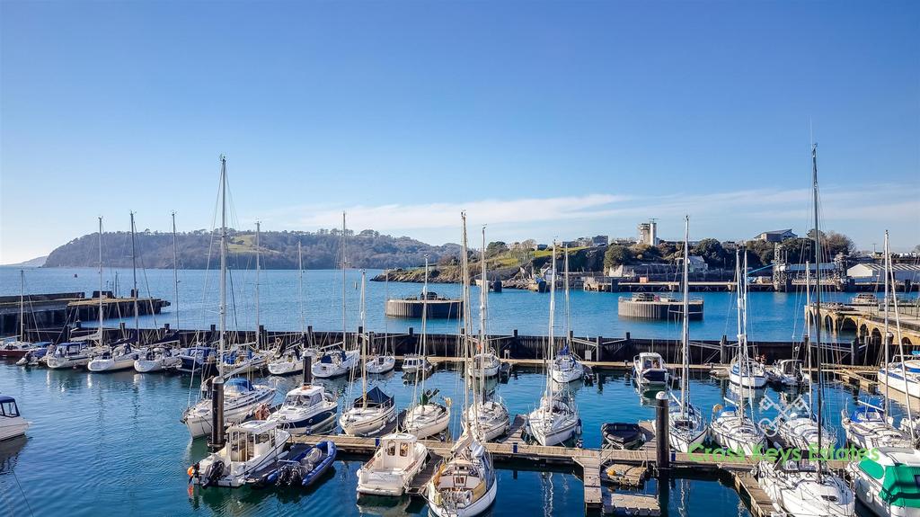 Stunning Waterfront Views