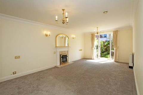 2 bedroom retirement property for sale, Deanery Close, Chichester