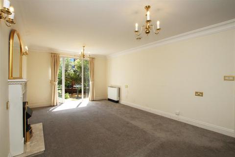 2 bedroom retirement property for sale, Deanery Close, Chichester