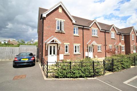 3 bedroom semi-detached house to rent, Milbourne Way, Chippenham