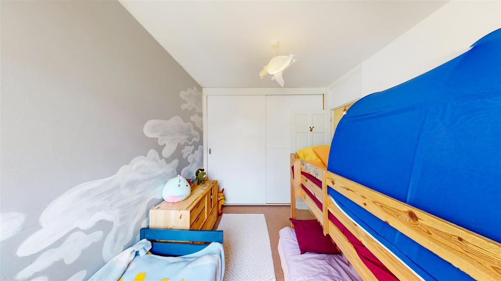 7 Kirton Gardens - 4w GQ3 RIcg6rs Nk JMz Oc U.jpg