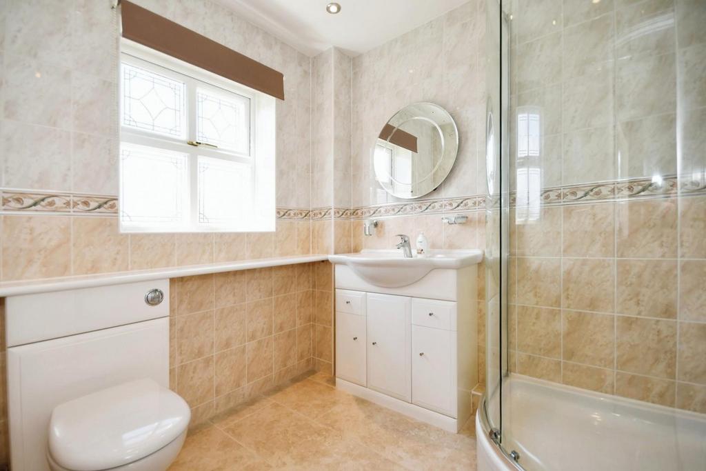 EN SUITE.jpg