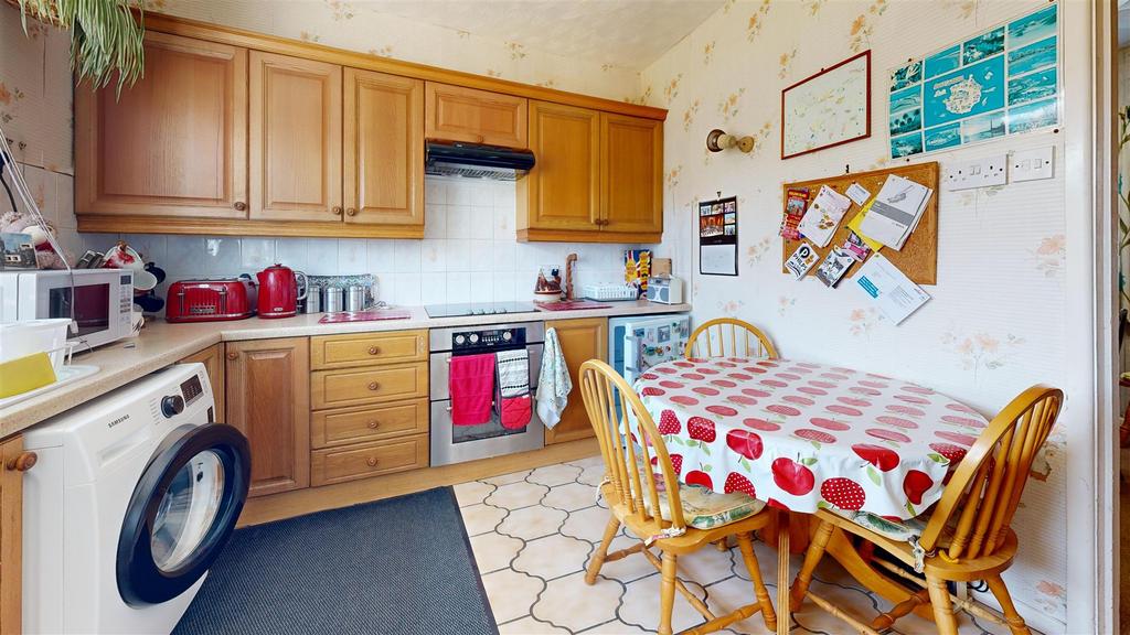 65-Pound-Piece-Kitchen.jpg