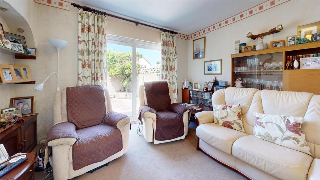 65-Pound-Piece-Living-Room 1.jpg