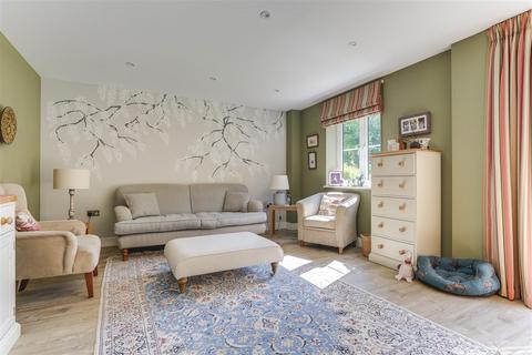 4 bedroom detached house for sale, Joyce Frankland Close, Newport CB11