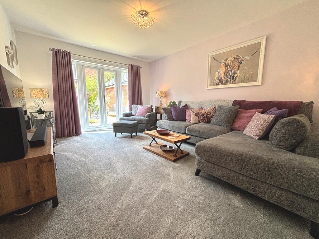 Cartwright Way, Evesham 4 bed detached house for sale £445,000