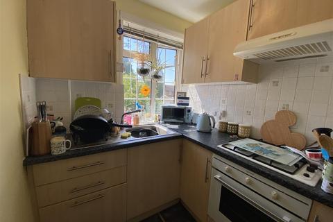 1 bedroom property to rent, Little Common Road, Bexhill-On-Sea