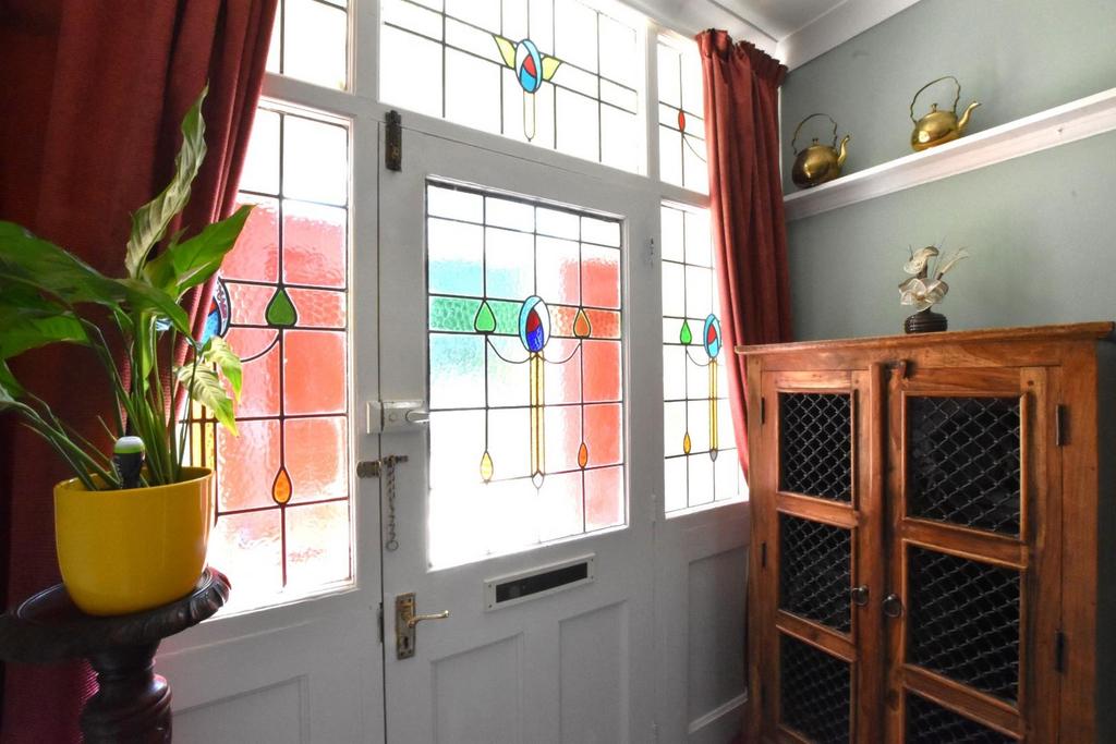 Feature Door