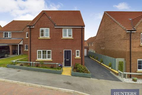 4 bedroom detached house for sale, Tawny Drive, Middle Deepdale, Scarborough, North Yorkshire