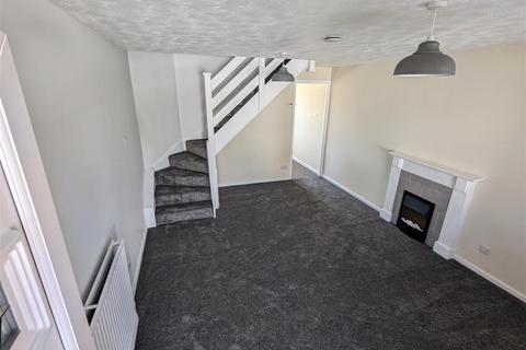 2 bedroom semi-detached house to rent, Pennywort Grove, Harrogate HG3