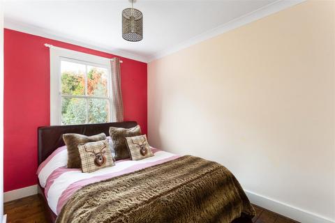 84 Kennel Ride, Ascot, SL5 7NW