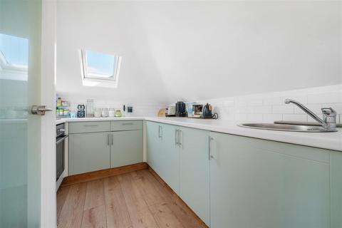 2 bedroom flat for sale, Kinfauns Road, Tulse Hill, SW2