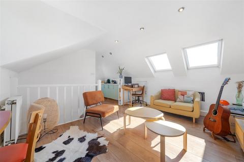 2 bedroom flat for sale, Kinfauns Road, Tulse Hill, SW2