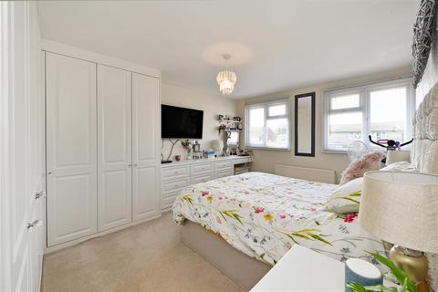 4 bedroom terraced house for sale, Wendover Road, Havant