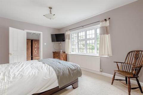 5 bedroom house to rent, Highwold, Chipstead