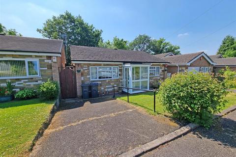 2 bedroom detached bungalow for sale, Woodvale Drive, Hall Green, Birmingham