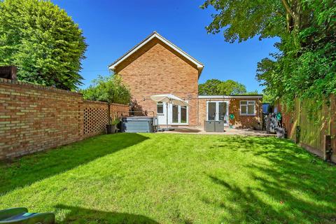 3 bedroom semi-detached house for sale, The Paddocks, Ingatestone