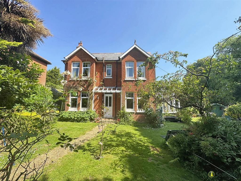 High Street Wootton Bridge Ryde 3 Bed Detached House For Sale £475 000