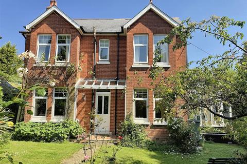 3 bedroom detached house for sale, High Street, Wootton Bridge, Ryde