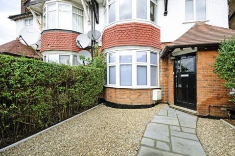 5 bedroom semi-detached house to rent, Temple Gardens, London