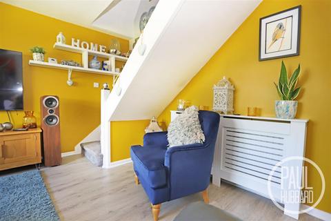 10 Catchpole Close, Kessingland, Lowestoft, NR33 7TL