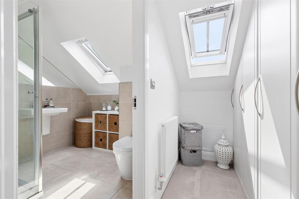 Dressing Room &amp; En-Suite