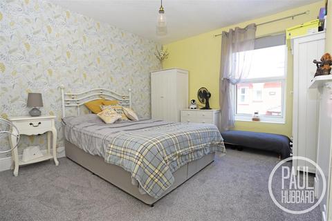 2 bedroom terraced house for sale, Raglan Street, Lowestoft, NR32