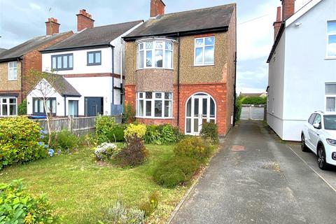 3 bedroom detached house for sale, Sketchley Road, Burbage LE10