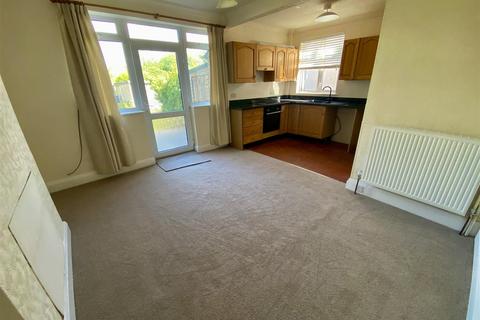 3 bedroom detached house for sale, Sketchley Road, Burbage LE10